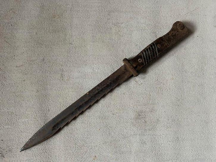 wo2 - k98 bajonet - jwh Frankrijk - zaagtand, Verzamelen, Militaria | Tweede Wereldoorlog, Landmacht, Mes of Dolk, Ophalen of Verzenden