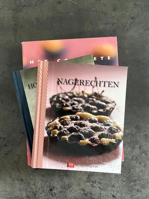 Pakket kook- en bakboeken, Boeken, Kookboeken, Zo goed als nieuw, Hoofdgerechten, Taart, Gebak en Desserts, Europa, Ophalen