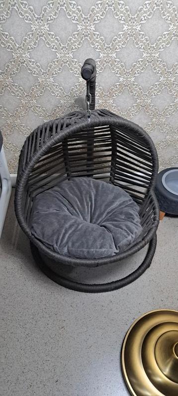 Mini hangstoel voor katten  beschikbaar voor biedingen