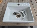 Lavabo 33x30cm met KW kraan, Doe-het-zelf en Bouw, Ophalen, Gebruikt