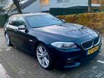 BMW M550d xDrive Touring 381PK Goed Onderhouden, Auto's, BMW, Automaat, Euro 6, Alcantara, Zwart