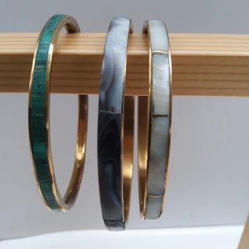 3 retro armbanden: goudkleurig messing en parelmoer. beschikbaar voor biedingen