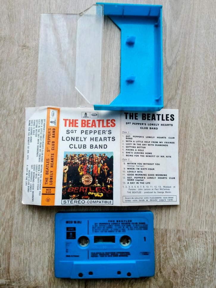 BEATLES SGT PEPPERS LONELY HEARTS K7 RARE, CD & DVD, Cassettes audio, Envoi
