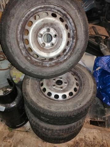 pneu vw beschikbaar voor biedingen