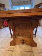 Neogotische tafel en stoelen, Huis en Inrichting, Tafels | Eettafels, Ophalen, Gebruikt, Neogotisch, Eikenhout