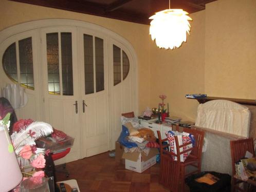 Mooi groot stijlvol gelijkvloers appartement, Immo, Appartementen en Studio's te huur, Brussel, 50 m² of meer