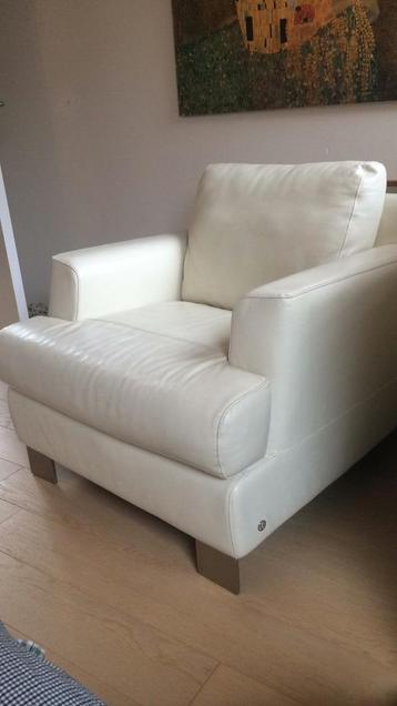 fauteuil cuir beschikbaar voor biedingen