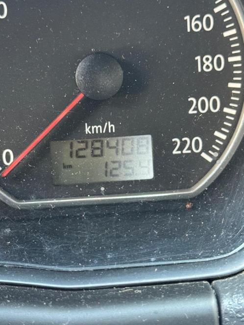 Volkswagen POLO 1.2 te koop, Auto's, Volkswagen, Particulier, Polo, Radio, Benzine, Euro 4, Berline, 5 deurs, Handgeschakeld, Zwart