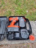 Black decker boormachine met batterij en oplader, Ophalen, Zo goed als nieuw, Boormachine