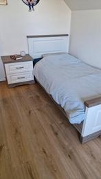 1 persoonsbed + nachtkastje, Huis en Inrichting, Slaapkamer | Bedden, Ophalen