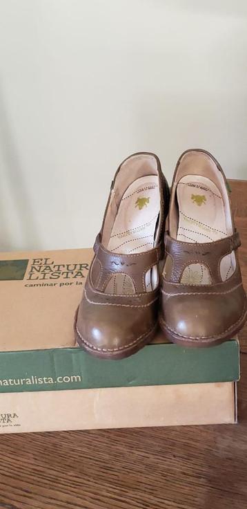 schoenen voor dames, Ophalen, Beige, Wandelschoenen, Zo goed als nieuw