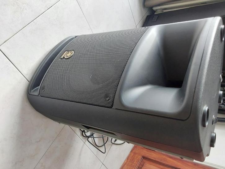 2. Yamaha  speakers met statief, Audio, Tv en Foto, Luidsprekerboxen, Zo goed als nieuw, Overige merken, Ophalen
