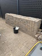 GRATIS klinkers beton oprit tegels stoep, Ophalen, Zo goed als nieuw, Beton, Klinkers