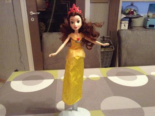 Disney Belle en het beest speelpop (30 cm), Kinderen en Baby's, Speelgoed | Poppen, Gebruikt, Barbie, Ophalen of Verzenden