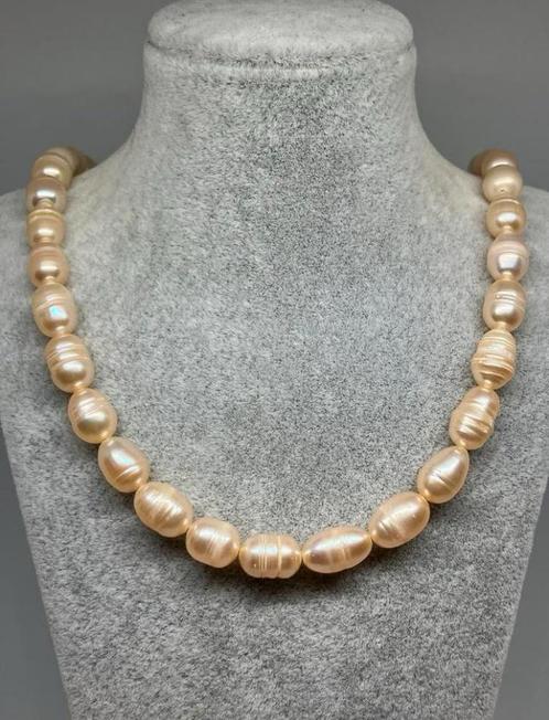 Echte parel ketting met zilveren sluiting – €30, Handtassen en Accessoires, Kettingen, Nieuw, Zilver, Zilver, Met edelsteen, Ophalen of Verzenden