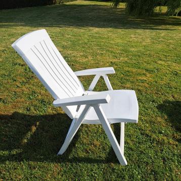 Ensemble de jardin  beschikbaar voor biedingen