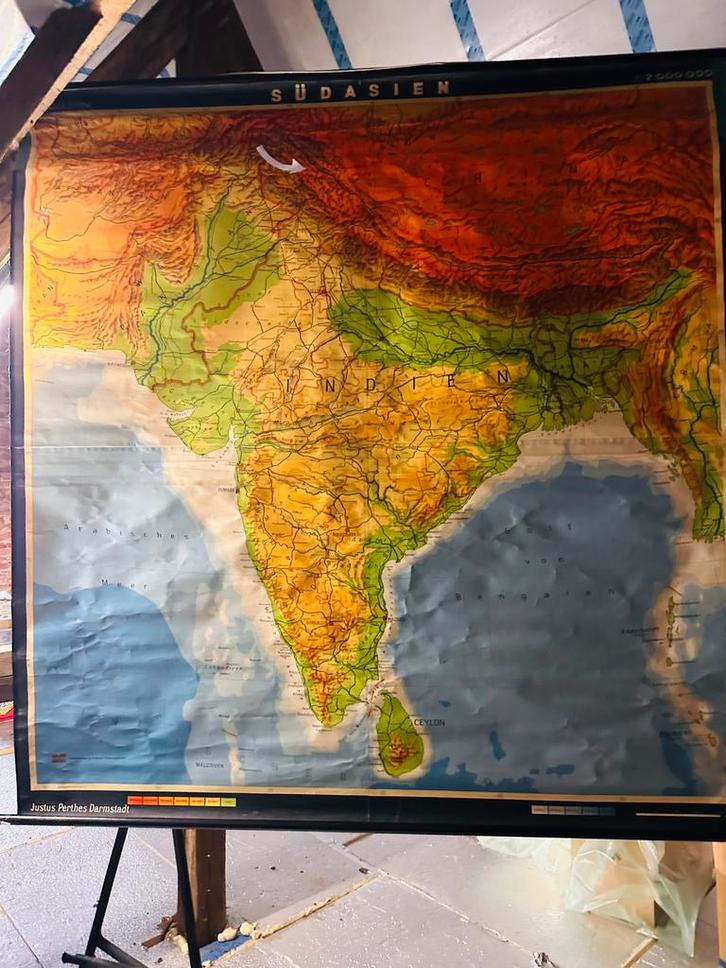 Vintage schoolwandkaart India – Perthes – 200 x 190 cm, Antiquités & Art, Antiquités | Cartes scolaires, Géographie, Enlèvement