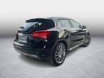 Mercedes-Benz GLA 200 AMG LINE + NIGHT EDITION + LEDER + LED, Auto's, Mercedes-Benz, Stof, Gebruikt, 4 cilinders, Zwart