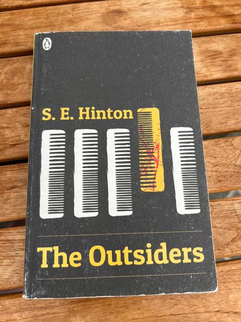 The Outsiders, Boeken, Taal | Engels, Zo goed als nieuw, Fictie, Ophalen of Verzenden