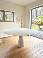 Zanotta - Blanco Dining Table, Maison & Meubles, Tables | Tables à manger, 150 à 200 cm, Cinq personnes ou plus, Rond, 150 à 200 cm