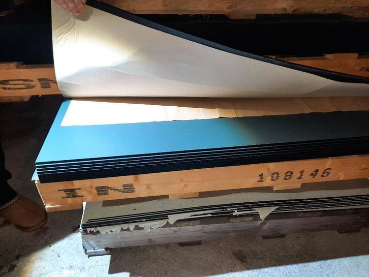 Nieuwe Trespa Antraciet aan spotprijs van € 265 per paneel, Doe-het-zelf en Bouw, Rolluiken, Nieuw, Ophalen of Verzenden