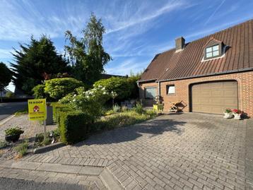 WONING MET TOPLOCATIE TE HARELBEKE beschikbaar voor biedingen