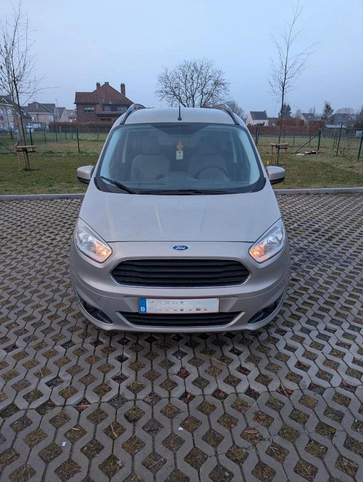 Ford Tourneo Courier Titanium 1.0 EcoBoost 100pk < 50000 km, Auto's, Ford, Particulier, Tourneo Courier, ABS, Airbags, Airconditioning