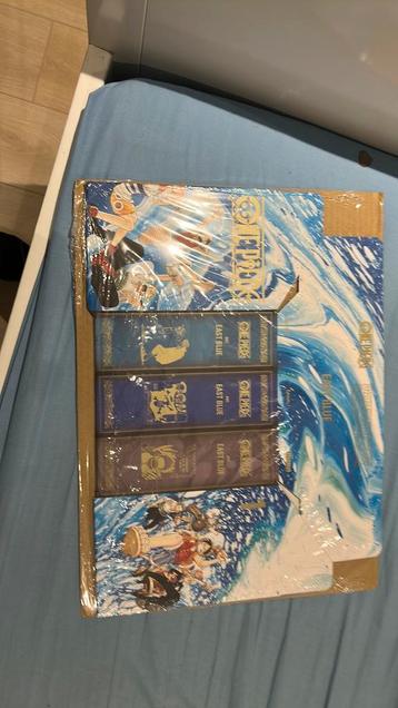 One piece carton beschikbaar voor biedingen