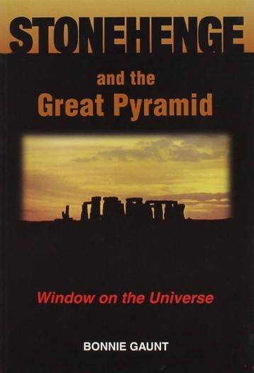 Stonehenge and the great pyramid, Bonnie Gaunt disponible aux enchères