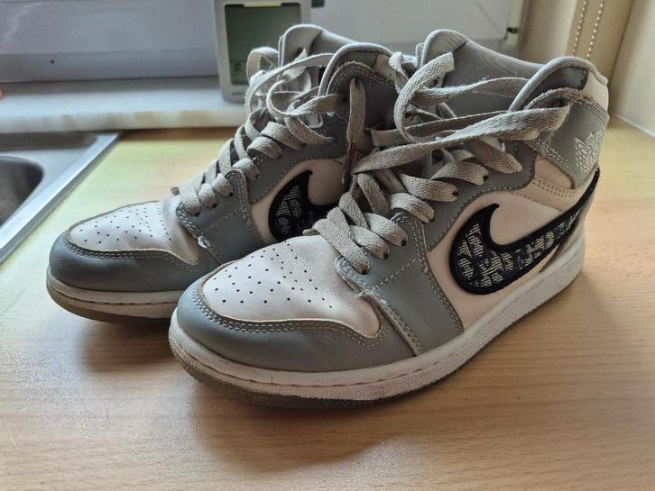Jordan 1 retro high Dior maat 38, Kleding | Heren, Schoenen, Gedragen, Sneakers, Overige kleuren, Ophalen of Verzenden