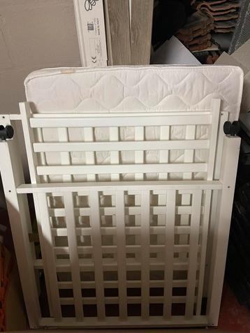 Babypark wit beschikbaar voor biedingen