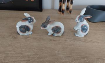 Lapins en porcelaine, Enlèvement