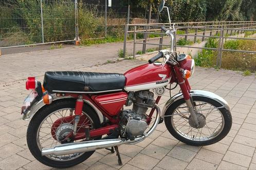 Honda CB 125S. Nooit gerestaureerd mooie originele staat!, Motoren, Motoren | Honda, Particulier, Ophalen
