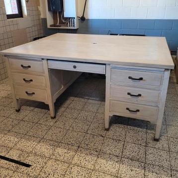 Partner desk voor 2 personen met uitschuifbare tekenlades. beschikbaar voor biedingen