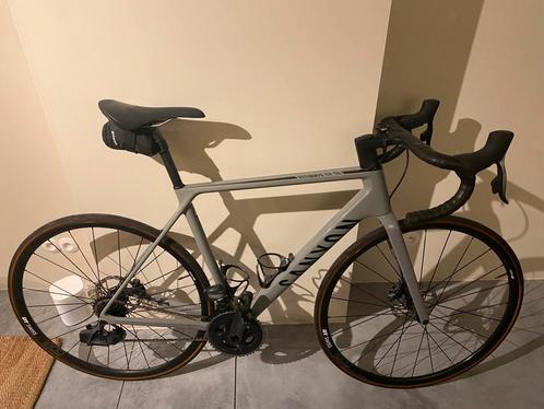 Canyon Ultimate CF SL 8 M Disc SRAM force eTap (<500km), Fietsen en Brommers, Fietsen | Racefietsen, Carbon, Ophalen