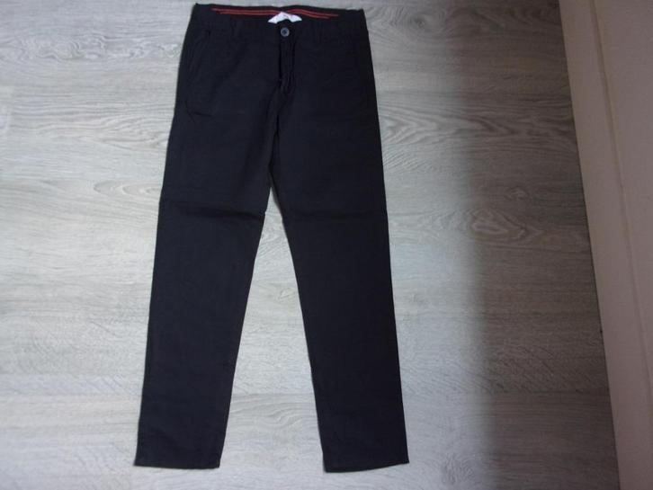 SPLINTERNIEUWE lange jongensbroek. Maat 146, Kinderen en Baby's, Kinderkleding | Maat 146, Nieuw, Jongen, Broek, Ophalen of Verzenden