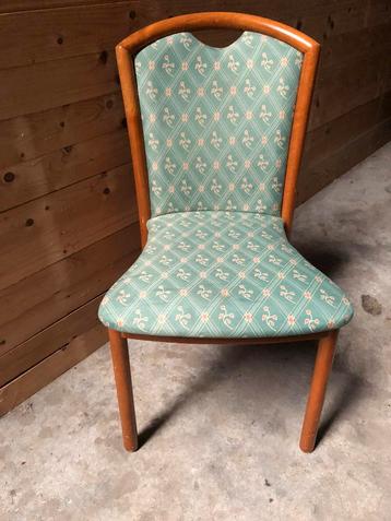 Lot 60x nostalgische stapelstoelen als nieuw beschikbaar voor biedingen