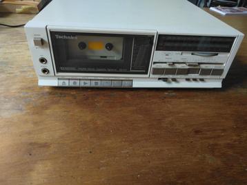 radiocassetterecorder beschikbaar voor biedingen
