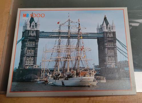 Puzzle Le pont de la tour de Londres 1000 pièces, Hobby & Loisirs créatifs, Sport cérébral & Puzzles, Comme neuf, Puzzle, 500 à 1500 pièces