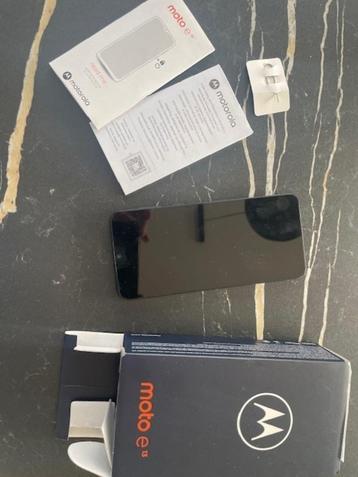 Motorola E13 2 64 Go, noir cosmique, Télécoms, Avec simlock (verrouillage SIM), Enlèvement ou Envoi, Classique ou Candybar, Sans abonnement