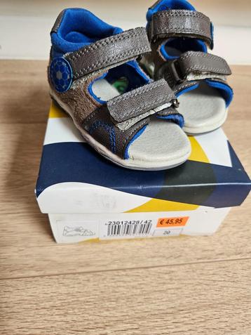 Sandalen maat 20 beschikbaar voor biedingen