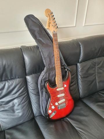 Squier Standard pour GAUCHER, Enlèvement, Comme neuf