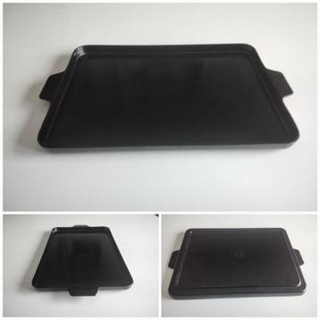 Plateau de service noir en bakélite de luxe Élysée disponible aux enchères