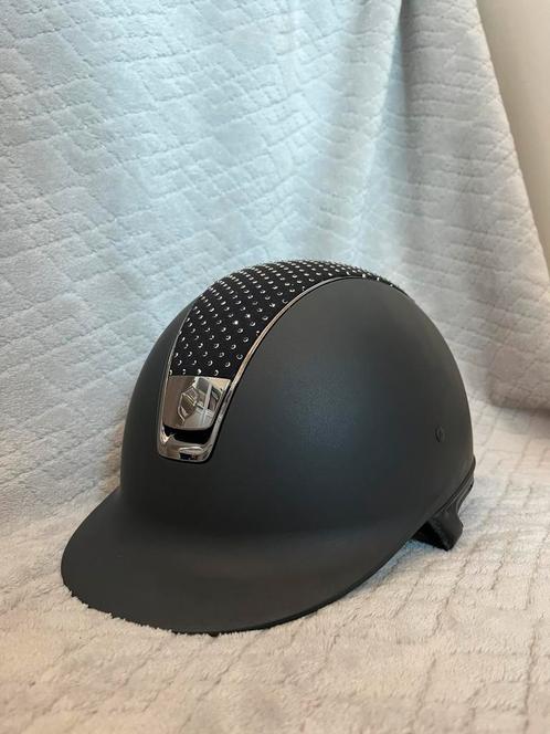 Samshield shadowmatt zwart M + top sparkling, Dieren en Toebehoren, Paardrijkleding, Zo goed als nieuw, Ophalen of Verzenden