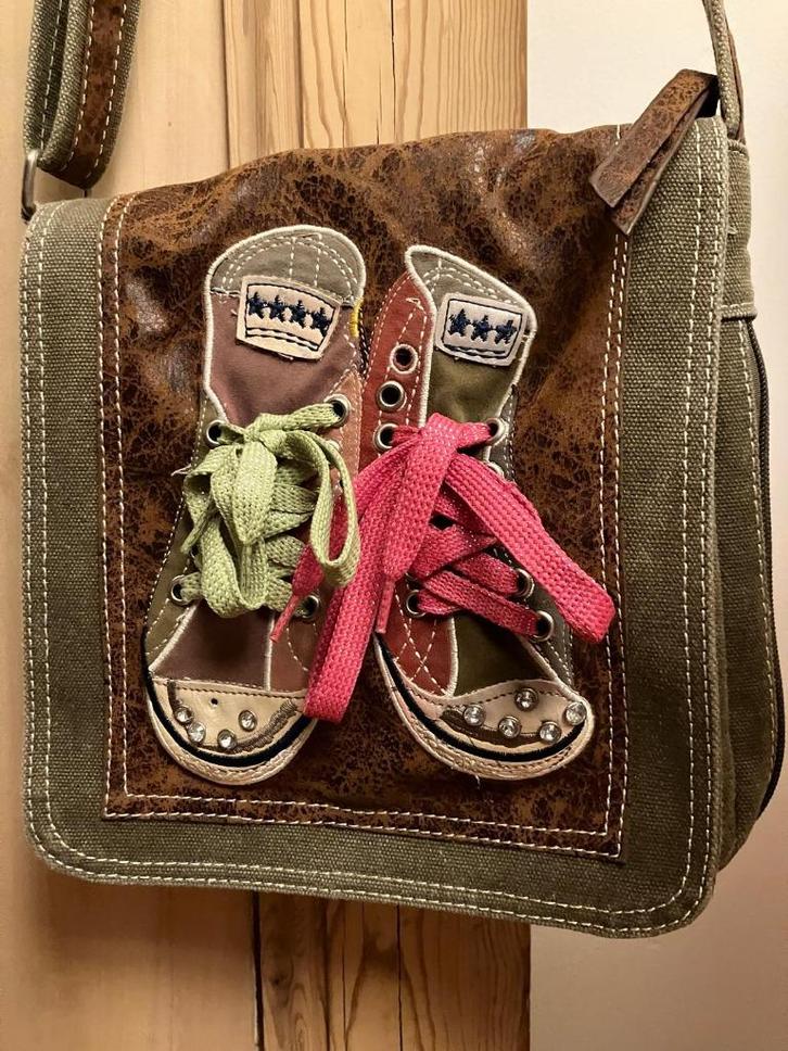 Leuke tas - Leuke stijl, favoriet stuk!, Handtassen en Accessoires, Tassen | Schoudertassen, Zo goed als nieuw, Overige merken