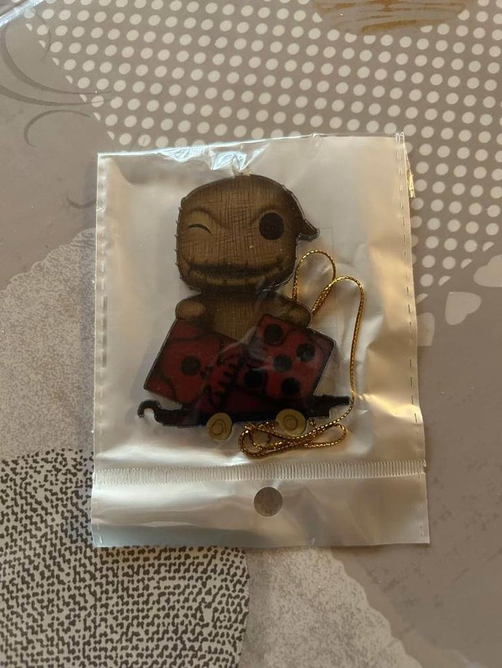 Ornement Oogie Boogie in dice cart, Verzamelen, Disney, Nieuw, Beeldje of Figuurtje, Overige figuren, Ophalen