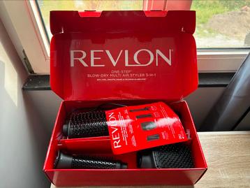 Revlon multistyler beschikbaar voor biedingen