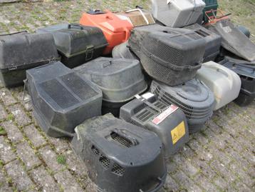 Tondeuse lot de 24 bac de ramassage  beschikbaar voor biedingen