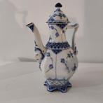 Royal Copenhagen Blue fluted half lace koffiepot, Antiek en Kunst, Ophalen