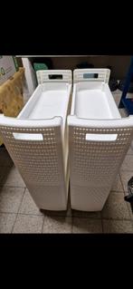 2 rekjes op wieltjes, Enlèvement